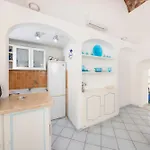 Caprigetaway - Sopramonte Apartament